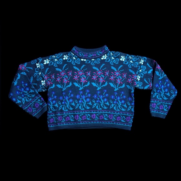 90’s Flower Print High Collar Sweater - Picture 11 of 12